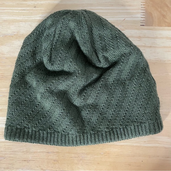 Patagonia Green Beannie Hat Unisex - Picture 2 of 5